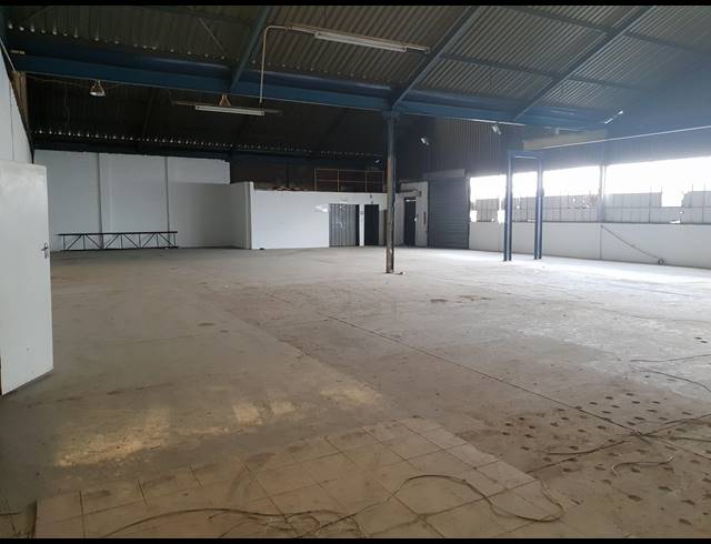 830M² FACTORY SOLD IN EASTLEIGH
